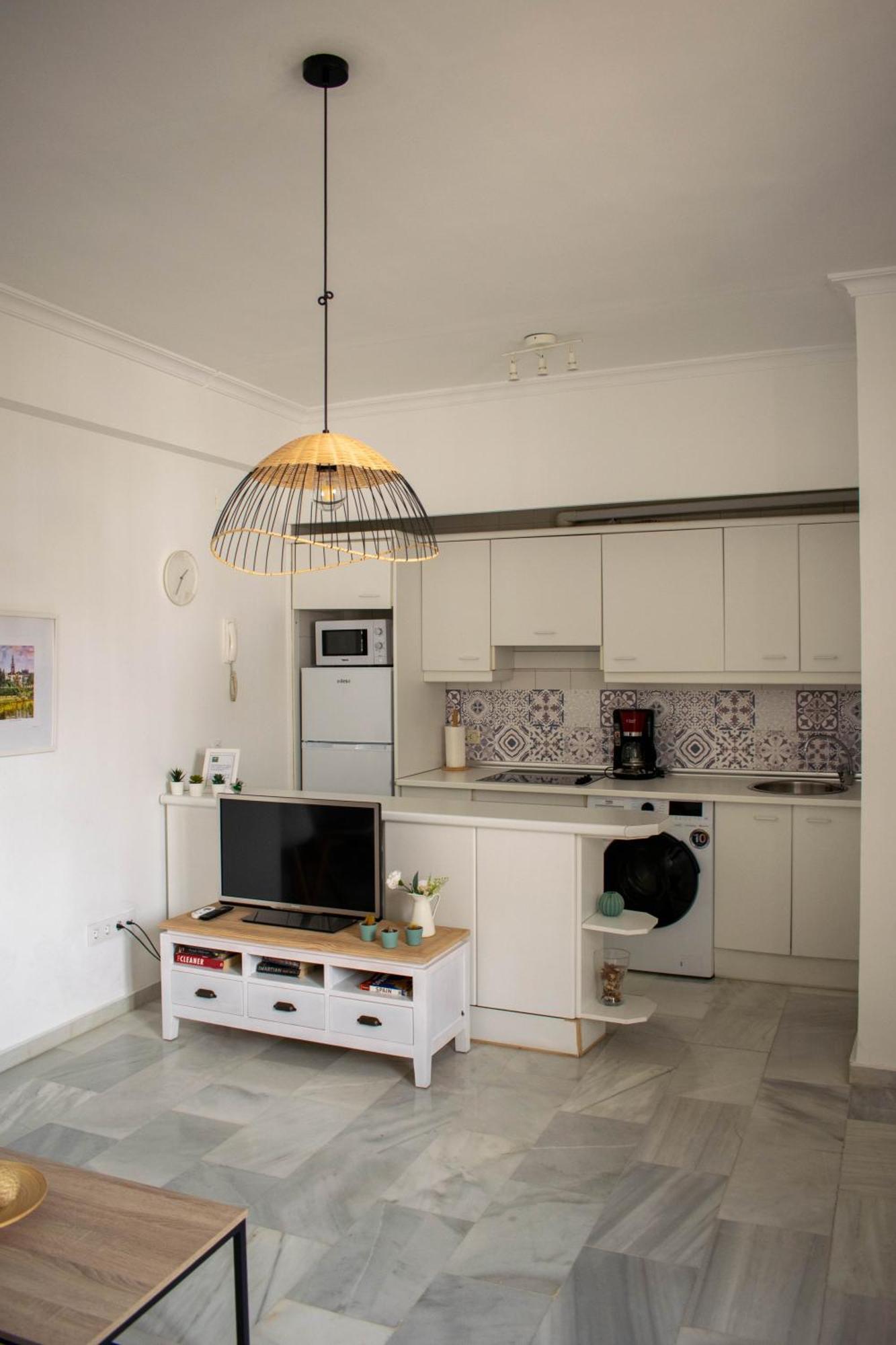 Sarah'S Home Севилья Экстерьер фото